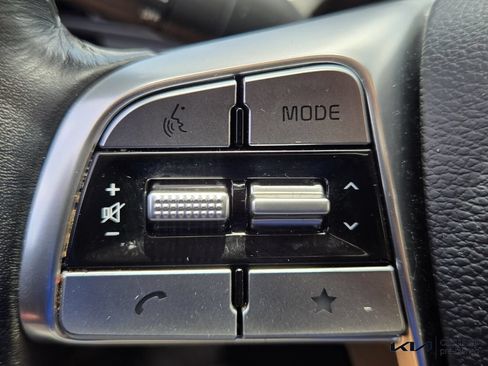 Certified 2023 Kia Telluride EX w/ EX Captain's Chair Package FWD image 28