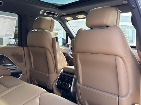 New 2025 Land Rover Range Rover SE image 15