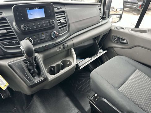 Used 2024 Ford Transit 250 Low Roof w/ Exterior Upgrade Package image 26