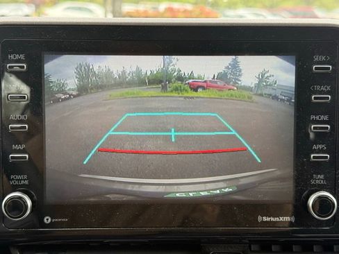 Used 2021 Toyota C-HR LE FWD image 11