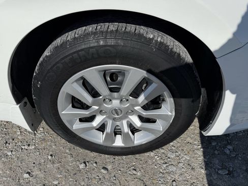 Used 2017 Nissan Altima 2.5 S w/ Power Driver Seat Package FWD image 12