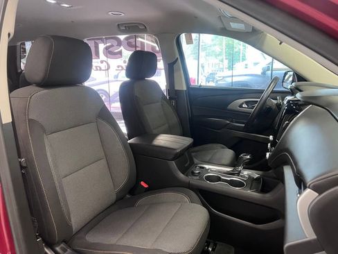 Used 2020 Chevrolet Traverse LT w/ Driver Confidence II Package image 30