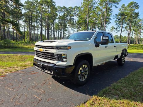 New 2026 Chevrolet Silverado 2500 Custom w/ Custom Convenience Package AWD/4WD image 1