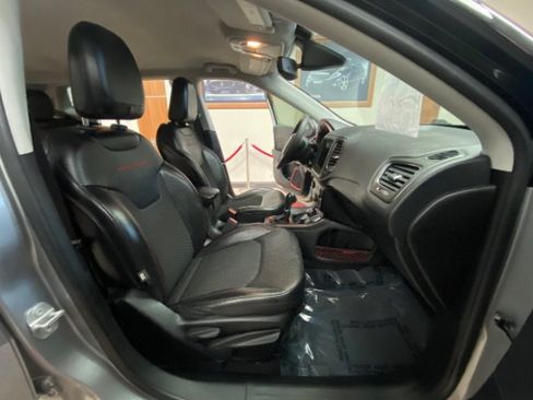 Used 2021 Jeep Compass Trailhawk AWD/4WD image 13