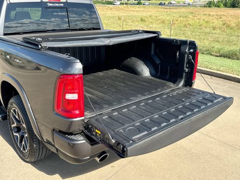 Used 2025 RAM 1500 Laramie AWD/4WD image 24