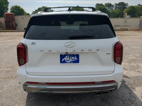 Used 2024 Hyundai Palisade Calligraphy AWD/4WD image 4
