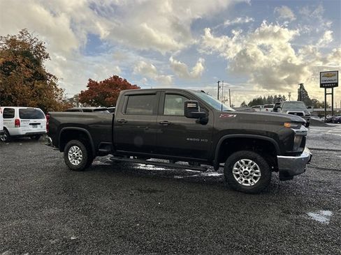 Used 2020 Chevrolet Silverado 2500 LT w/ All Star Edition image 7