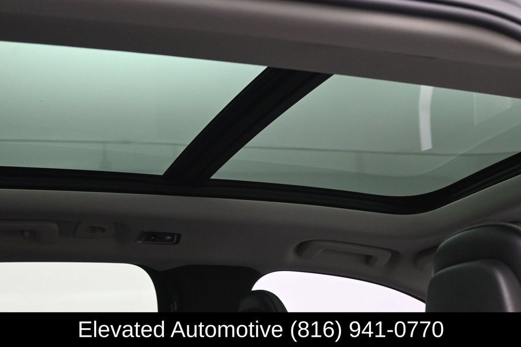 Used 2017 Volvo XC90 T6 Momentum w/ Vision Package AWD/4WD image 12