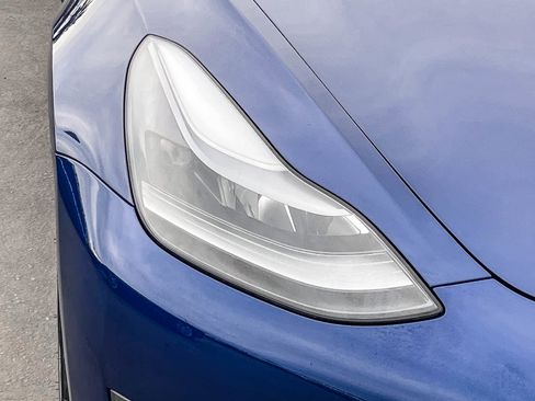 Used 2023 Tesla Model 3 Standard Range image 7