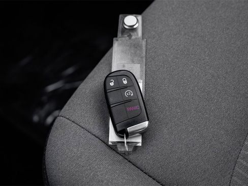 Used 2021 RAM 2500 Big Horn image 57