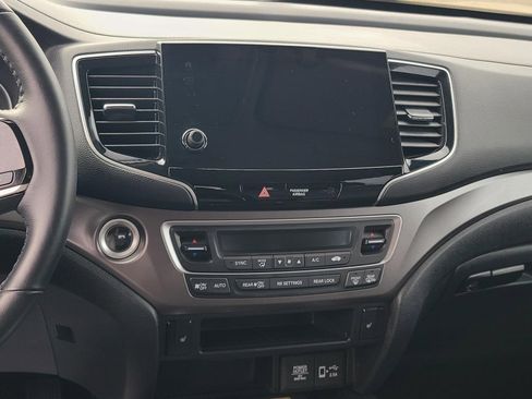 Used 2022 Honda Pilot Special Edition image 17