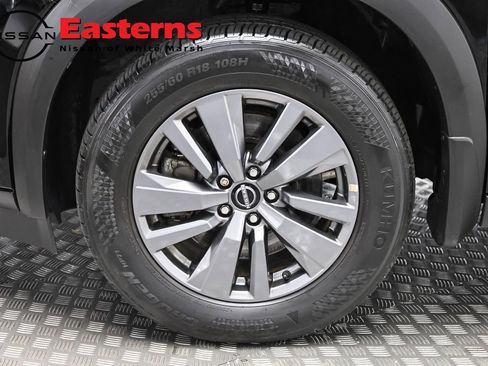 Used 2024 Nissan Pathfinder S AWD/4WD image 31