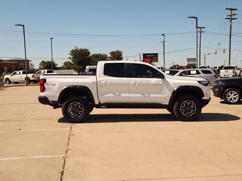 Used 2026 Chevrolet Colorado ZR2 AWD/4WD image 7