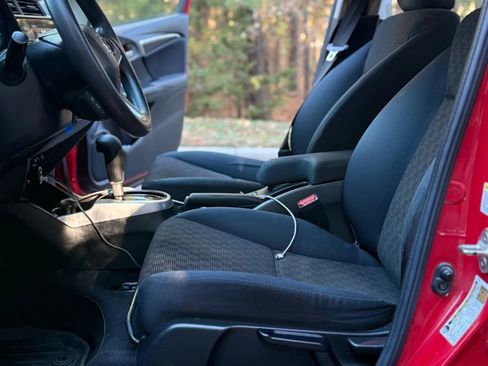 Used 2016 Honda Fit LX image 11