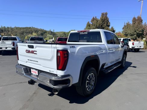 New 2026 GMC Sierra 2500 SLT w/ SLT Premium Package image 4