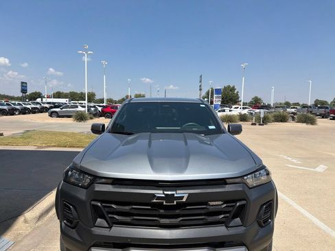 Used 2025 Chevrolet Colorado Trail Boss AWD/4WD image 6