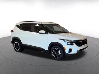 Used 2025 Kia Seltos S FWD video 2