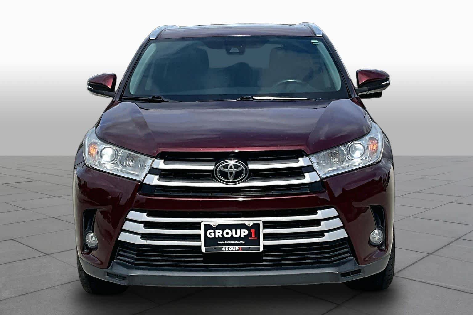 Used 2017 Toyota Highlander XLE FWD image 4
