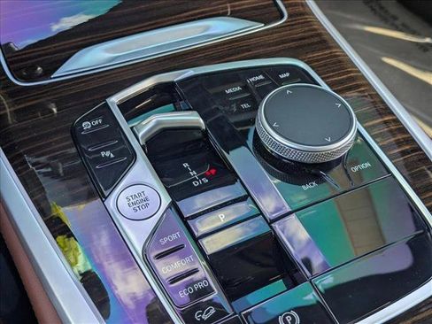 Used 2025 BMW X5 xDrive40i w/ M Sport Package image 11