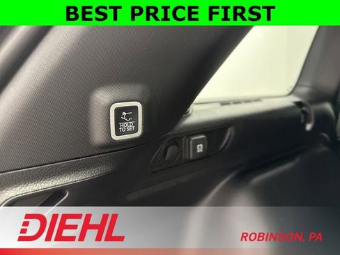 New 2026 Jeep Grand Cherokee Laredo X AWD/4WD image 11
