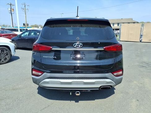Used 2020 Hyundai Santa Fe SE image 23