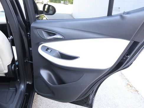 Used 2024 Buick Encore GX Preferred w/ Comfort Package FWD image 12