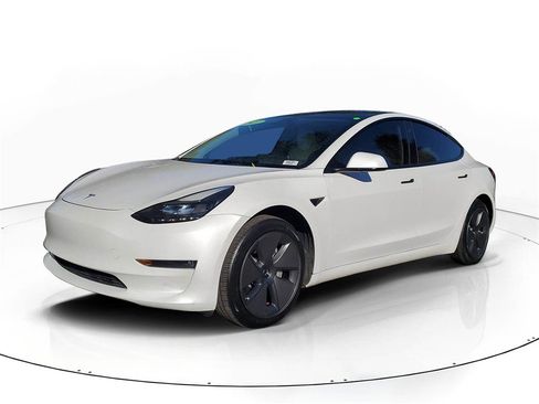 Used 2022 Tesla Model 3 Long Range image 3