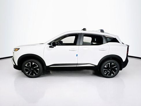 New 2026 Nissan Kicks SV w/ Interior Electronics Package AWD/4WD image 8