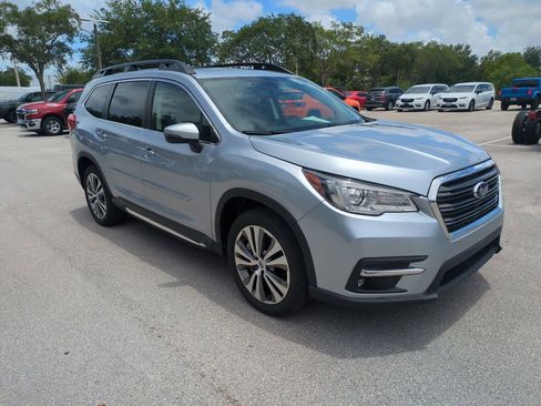 Used 2022 Subaru Ascent Limited w/ Technology Package AWD/4WD image 2