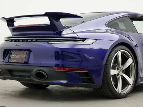Used 2024 Porsche 911 Carrera T RWD image 10
