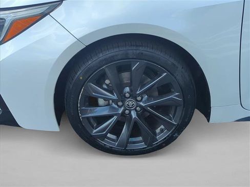 Certified 2024 Toyota Corolla SE w/ SE Premium Package FWD image 28