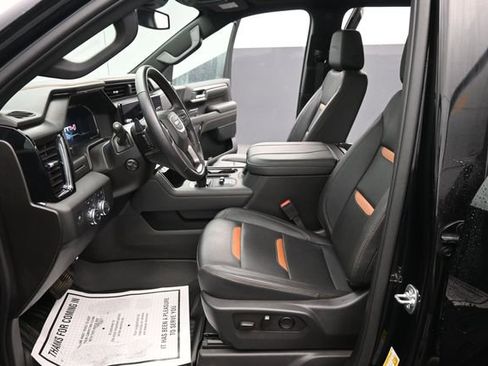 Used 2025 GMC Sierra 1500 AT4 w/ AT4 Preferred Package AWD/4WD image 13