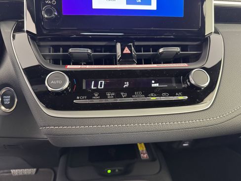 New 2026 Toyota Corolla SE FWD image 3