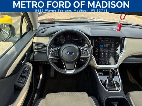 Used 2024 Subaru Outback Premium AWD/4WD image 12