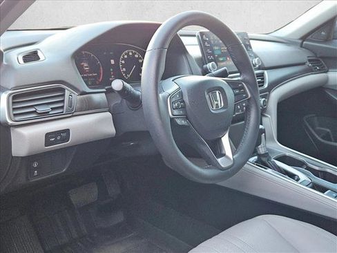 Used 2018 Honda Accord EX-L image 10