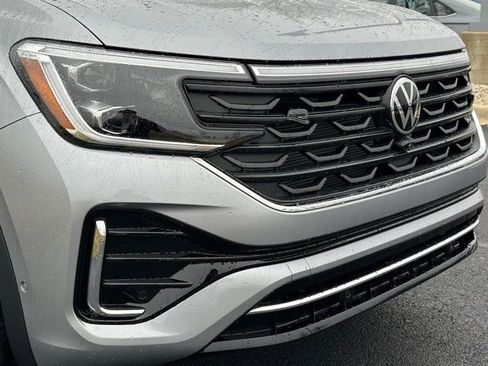 New 2026 Volkswagen Atlas SEL Premium R-Line AWD/4WD image 8