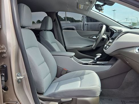 Used 2023 Chevrolet Malibu LT w/ Driver Confidence Package FWD image 32