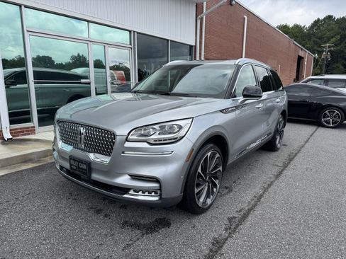 Used 2020 Lincoln Aviator Reserve w/ Equipment Group 202A AWD/4WD image 5