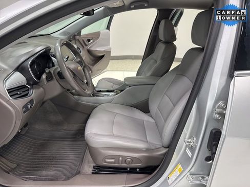 Used 2018 Chevrolet Malibu Premier image 11