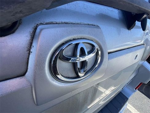 Used 2005 Toyota 4Runner SR5 image 12