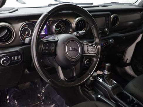 Used 2019 Jeep Wrangler Unlimited Sport S image 7
