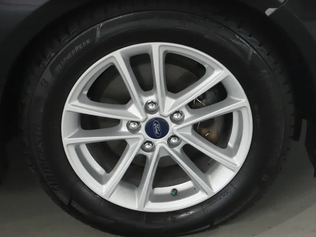 Used 2017 Ford Focus SE FWD image 10