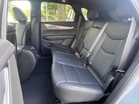 New 2025 Cadillac XT5 Luxury image 29