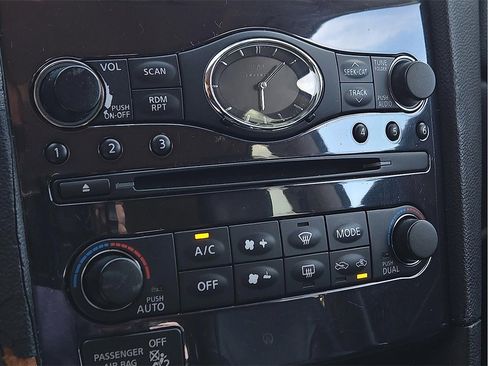 Used 2010 INFINITI FX35 2WD w/ Navigation Pkg image 15