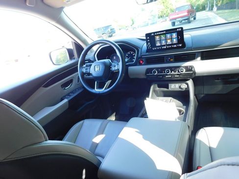 Certified 2025 Honda Pilot EX-L image 6