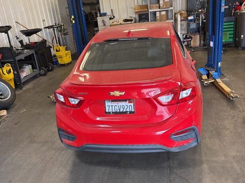 Used 2016 Chevrolet Cruze LT w/ Sun And Sound Package image 8