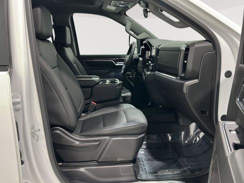 Used 2024 Chevrolet Silverado 3500 LT w/ Convenience Package image 26