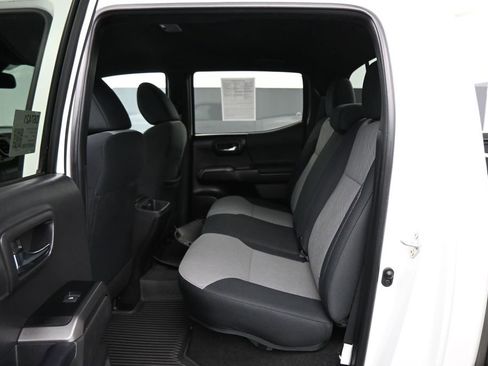 Used 2023 Toyota Tacoma TRD Sport w/ Technology Package AWD/4WD image 17