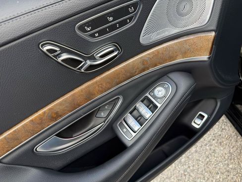 Used 2015 Mercedes-Benz S 550 Sedan image 10
