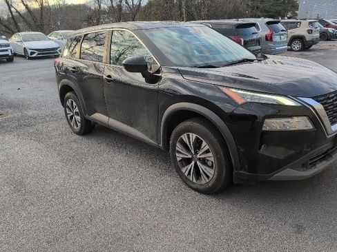 Used 2023 Nissan Rogue SV image 11